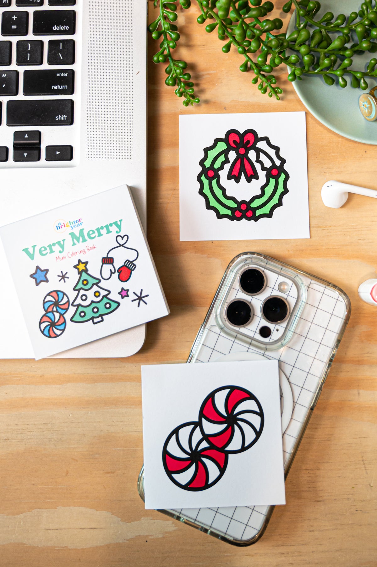 Very Merry Mini Coloring Book